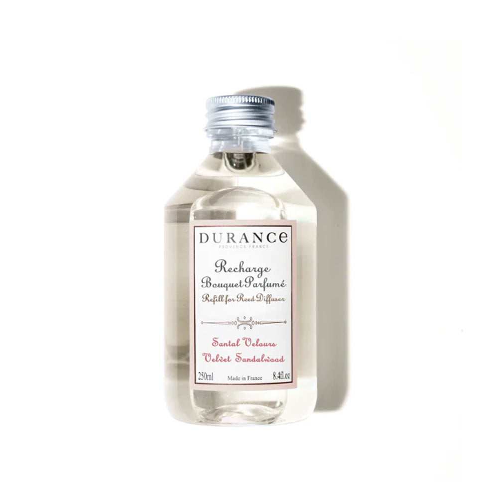 250 ml Durance navulling voor geurstokjes in de geur Velvet Sandalwood.