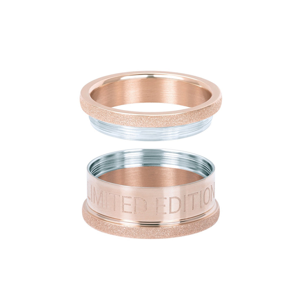 Rosékleurige Limited Edition IXXXI basisring voor dames in 10 mm breedte.