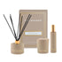 Beige Ted Sparks giftset met geurkaars, roomspray en geurstokjes in de geur tonka & pepper