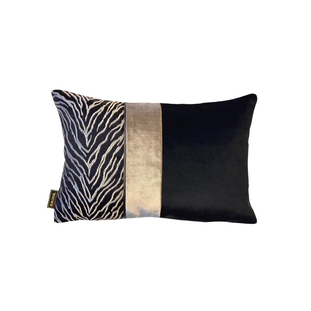 Brons Kussen - Manifesto Zwart Strook