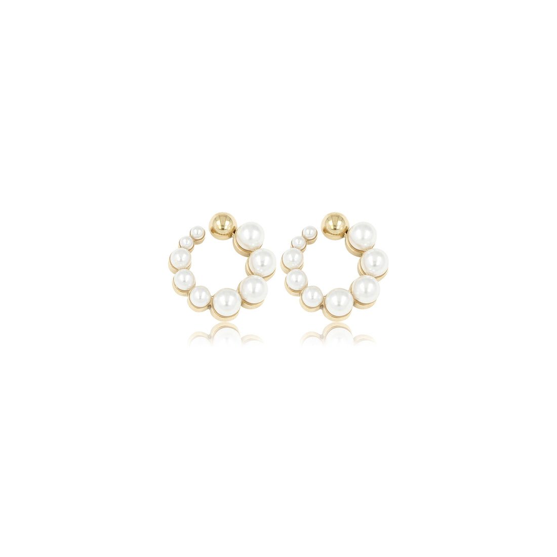 My Bendel - Kleine Gouden Oorbellen Met Witte Parels